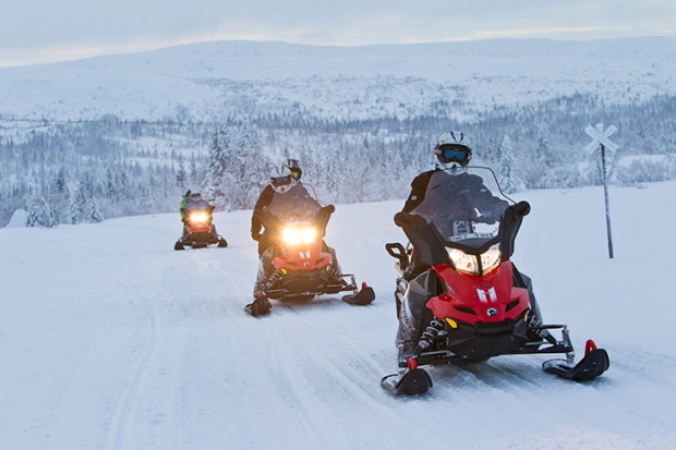 mikko_nikkinen-snowmobile_in_vemdalen_-2176