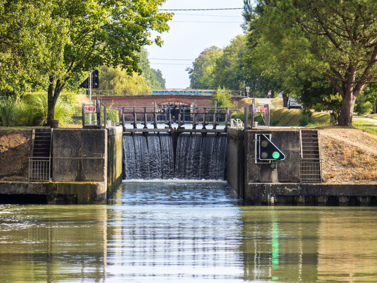 Esclusas del canal