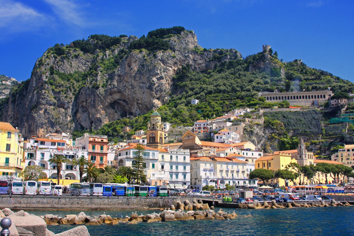 Vista del paseo marítimo de Amalfi