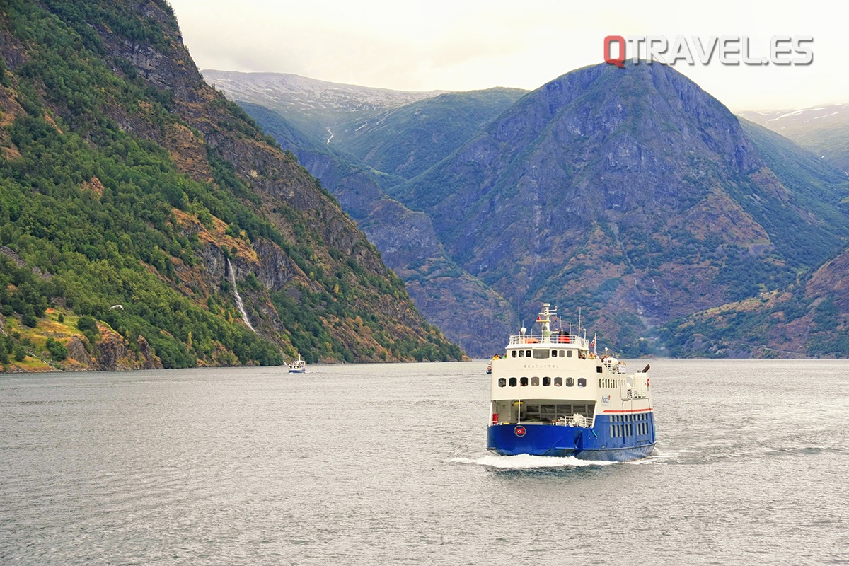 Guía para realizar la ruta Norway in a Nutshell desde Bergen Surcando las aguas el Ferry de Flam a Gudvangen