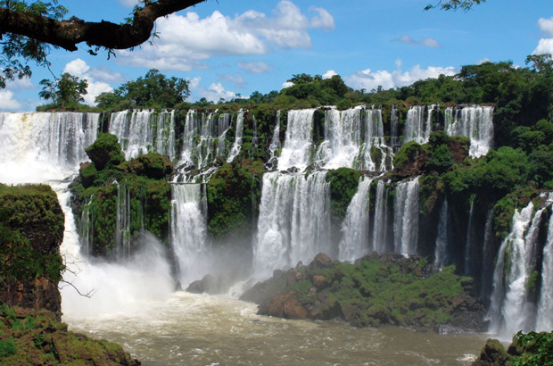  Las Cataratas del Iguazú se convierten en una de las Nuevas 7 Maravillas de la Naturaleza