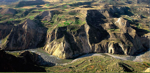  Valle del Colca, espectáculo natural y culturas vivas en Perú