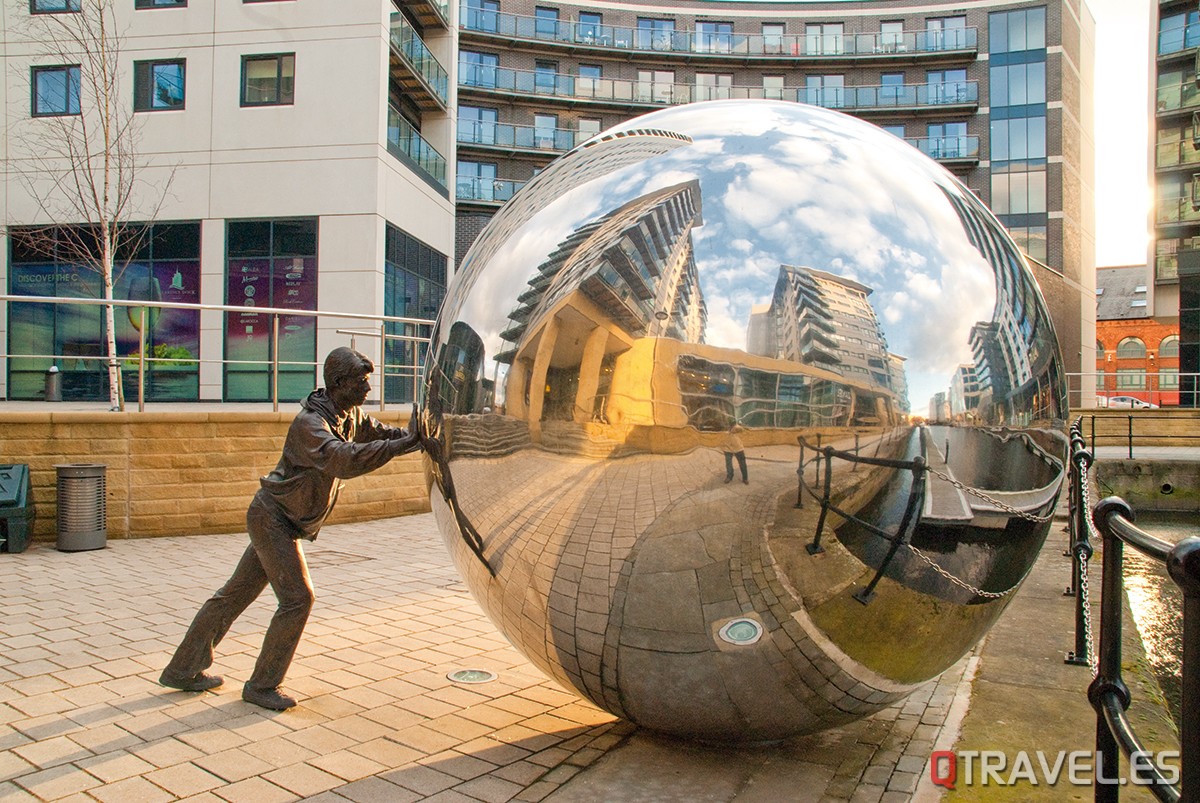 Leeds - Clarence dock boulevard