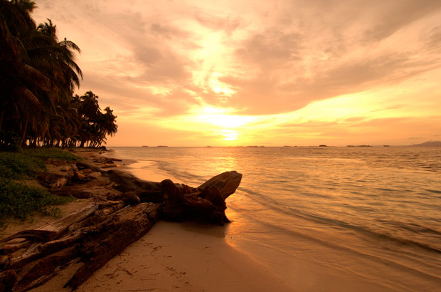  Panamá, relax y adrenalina entre las aguas  del Pacífico y el Caribe