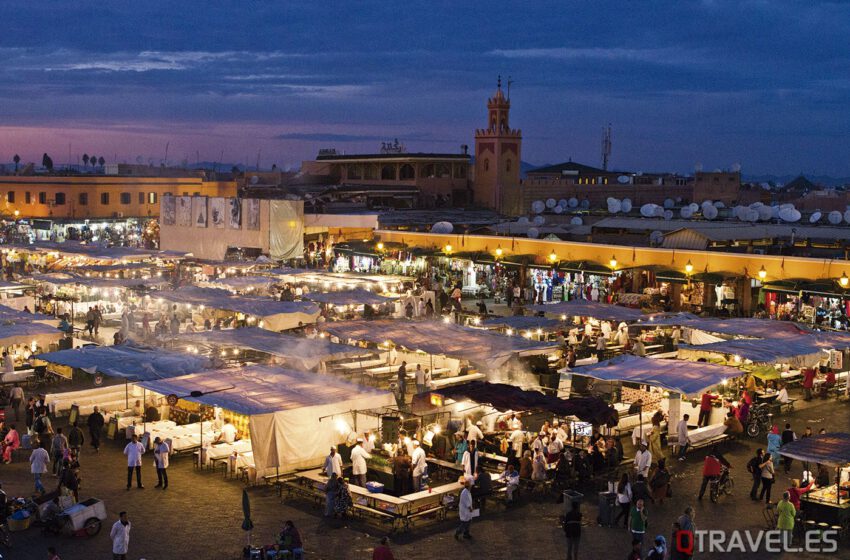  Marrakech – La Plaza Jamaa el Fna y sus zocos