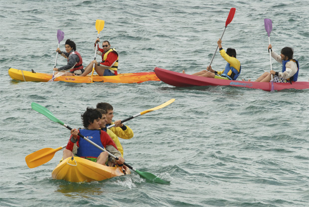  El kayak es el deporte más recomendable para descubrir la Costa del Garraf