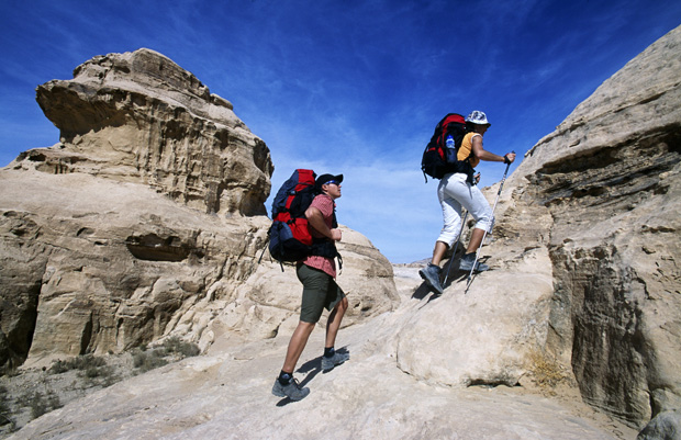 Escalada y senderismo por el desierto, apuestas de aventura en Jordania
