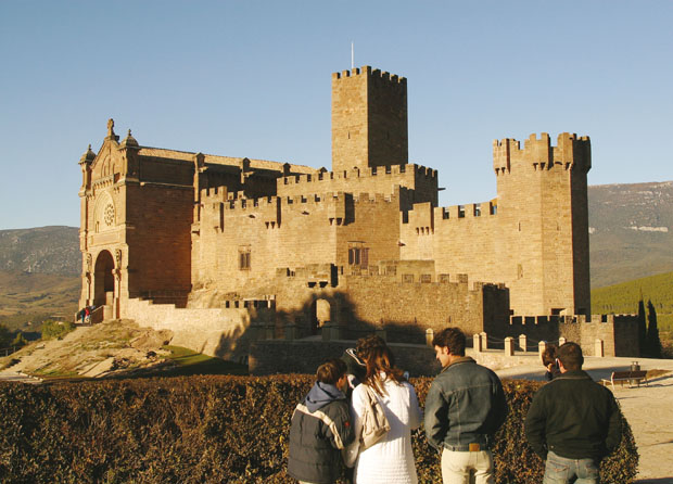 Dos propuestas para comenzar Diciembre en Navarra: el Castillo de Javier y el Monasterio de Leire