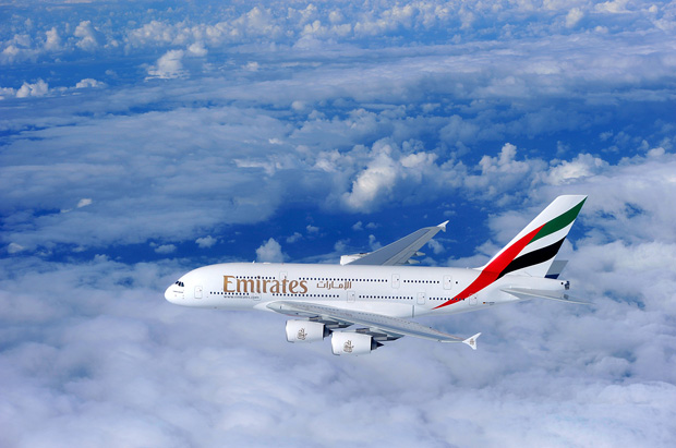 Emirates trae el A380 a Barcelona