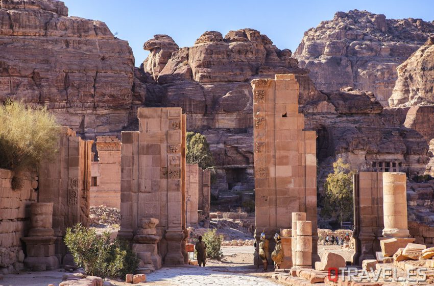  La Antigua Ciudad de Petra (Jordania)