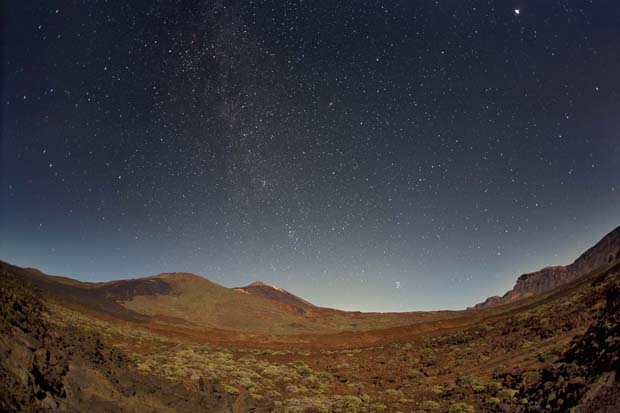 Turismo de Tenerife presenta un nuevo producto turístico que une el cielo y los volcanes