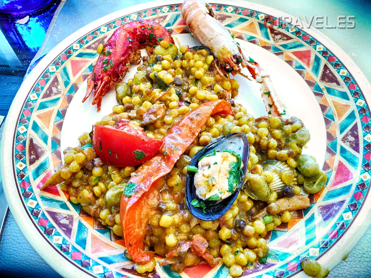 Paella Algueresa en l'Alguer con base de Fregola