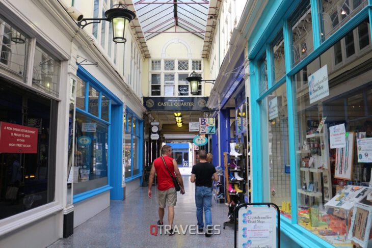 Cardiff Gales, en la ciudad existen varios centros comerciales, el Castle Quarter Gallerys es uno de loa más antiguos