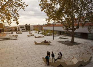Plataforma das Artes y el Centro de Artes Internacional José de Guimarães