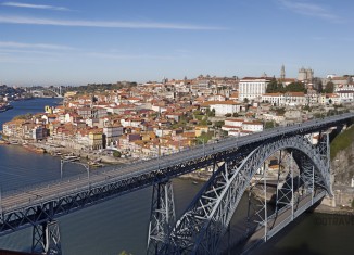 Panoramica de Oporto con el Puente Luis I