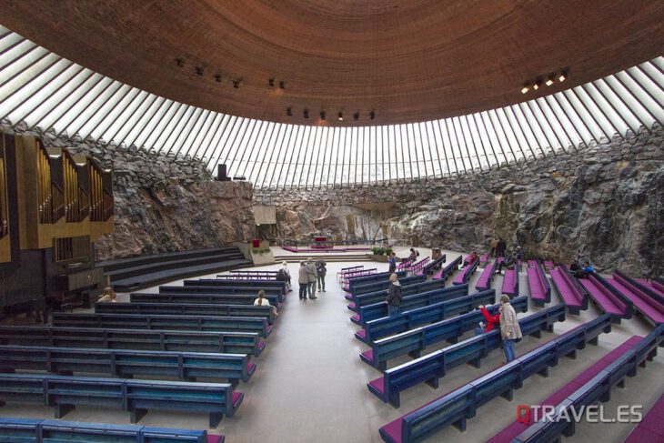 Interior de la Iglesia de Piedra (Temppeliaukio)