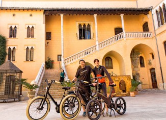 Los representantes de Bikefriendly Palacio Ducal de Gandía