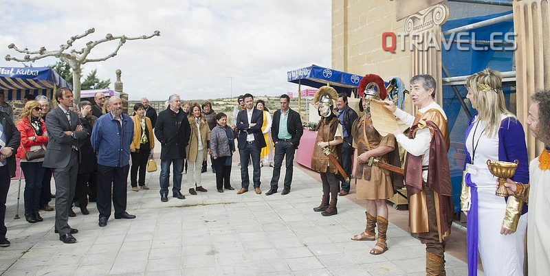  Navaridas celebra la II feria histórica del vino de Rioja Alavesa