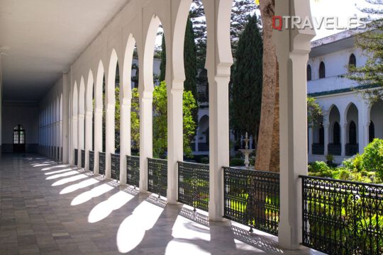 Porticado del patio del Palacio Moulay Hafid