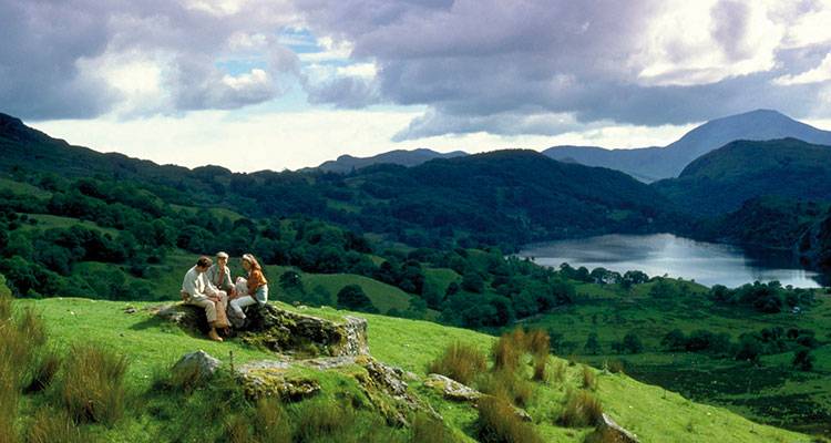  Las olas y el surf llegan a las montañas de Snowdonia