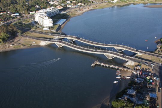Puente Ondulado en Punta del Este