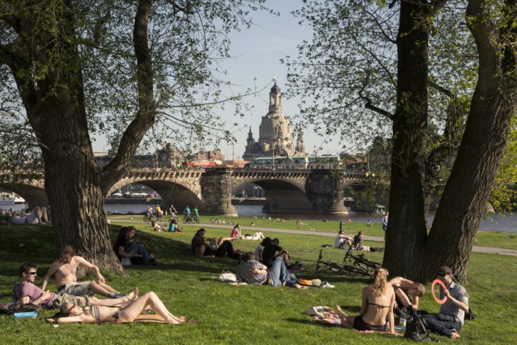 En verano Dresde se vuelca a vivir la calle