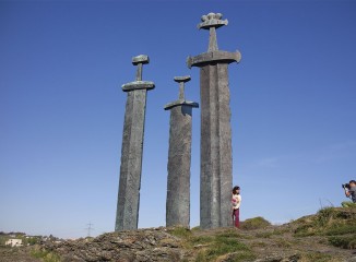 Monumento de las Espadas - Sverd i Fjell