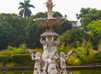 Jardines del Marble Palace
