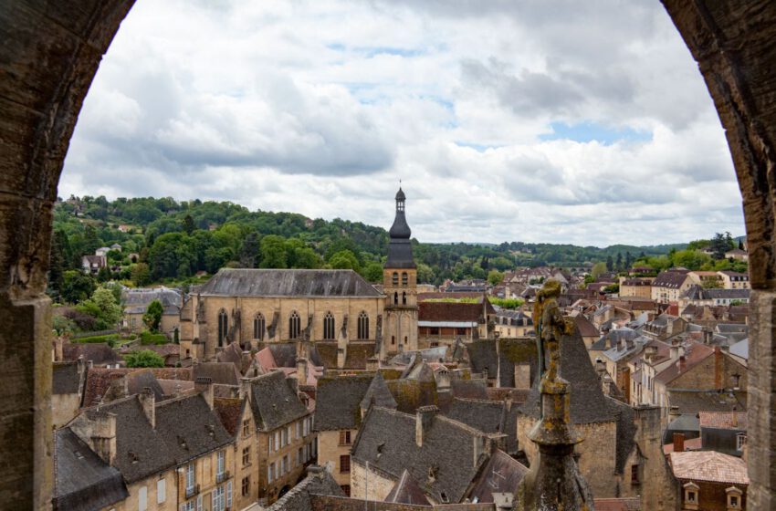  Sarlat la joya medieval de la Dordoña