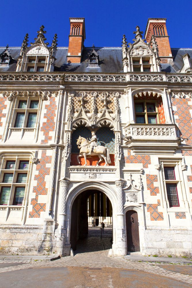 Castillo de Blois estatua ecuestre de Luis XII