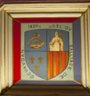 Escudo de Mende con las cuatro barra catalanes de los condes de Barcelona