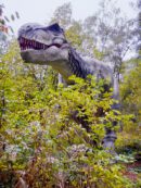 Parque temático de Vulcania paseando entre dinosaurios