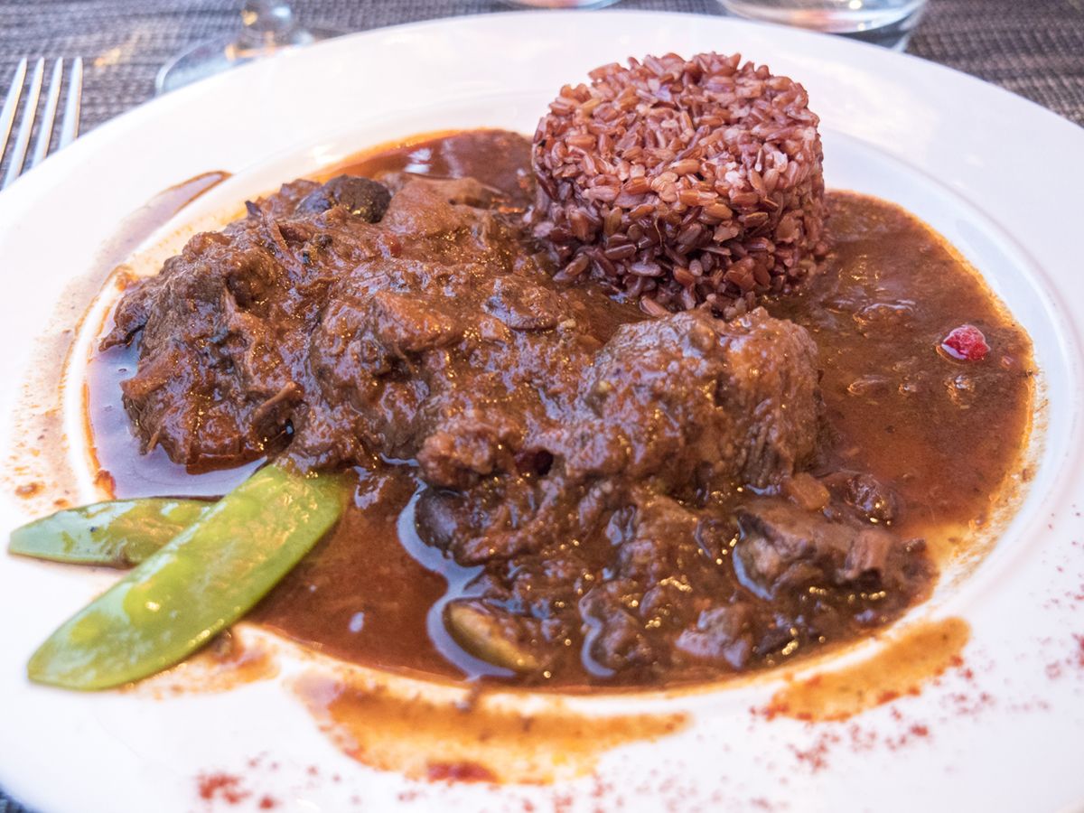 Gastronomía típica de la Camarga, guisado de toro