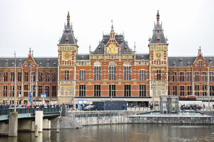 Estación Central de Ámsterdam