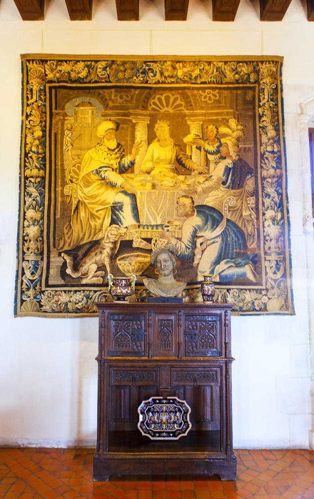 Tapiz y busto del Rey Francisco I