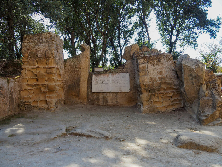 Entrada a Cumas