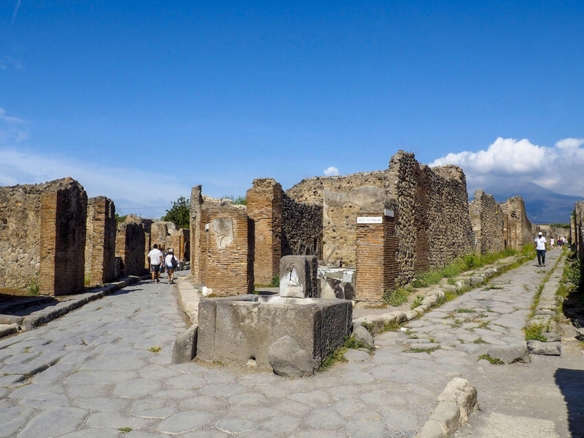 Pompeya Cruce de la Vía Consolare con Vicalo de Modesto