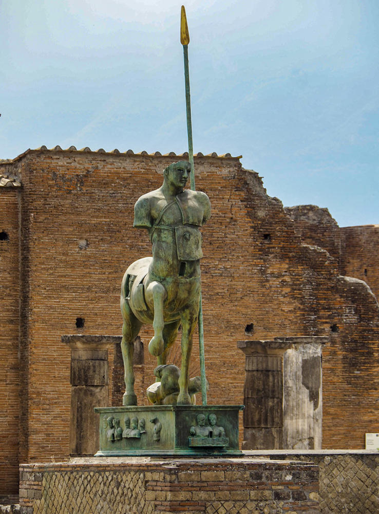 Pompeya escultura de bronce en el Foro