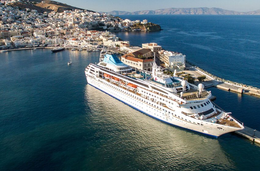  Celestyal Cruises incorpora a su flota un barco de Costa Cruceros