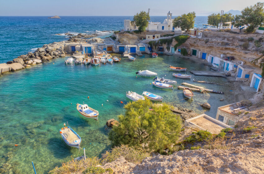  Grecia se prepara con la apertura de sus playas y hoteles