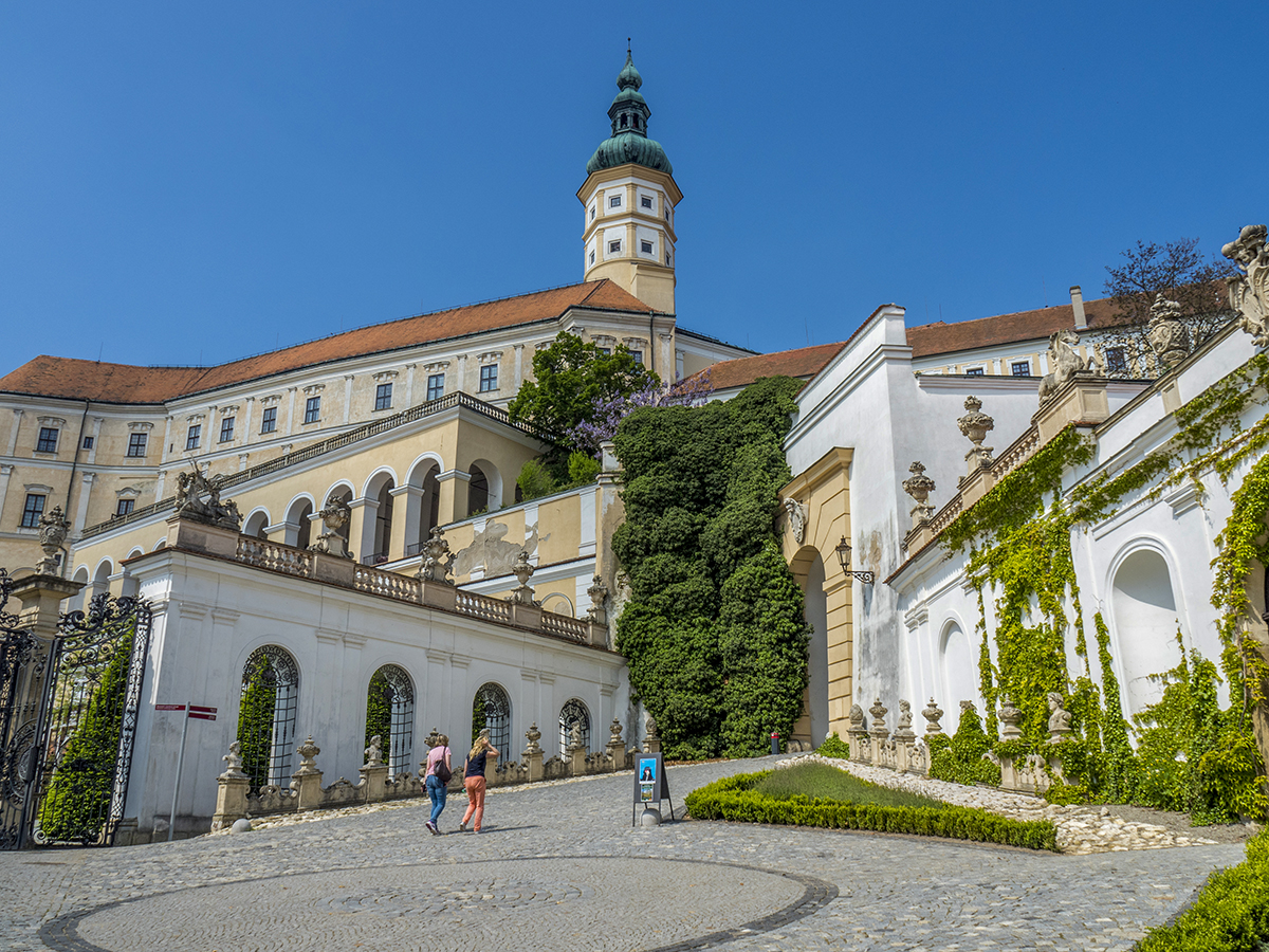 Mikulov subida al castillo