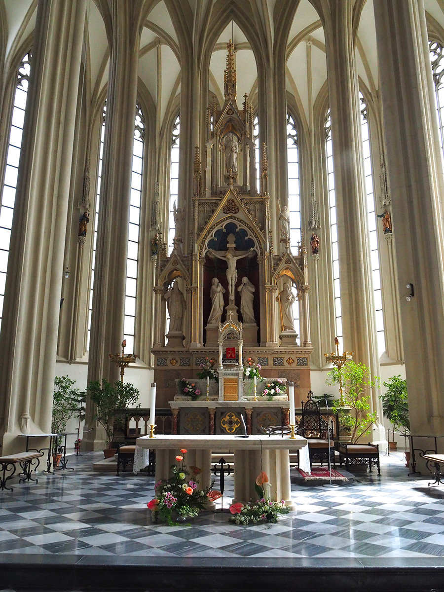 Brno altar de la iglesia de Santiago