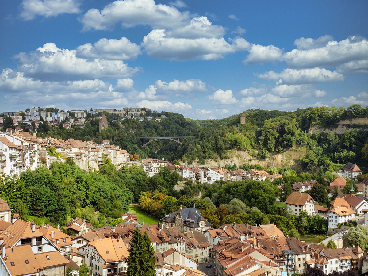 Cómo visitar y lo mejor que ver en la histórica ciudad de Fribourg