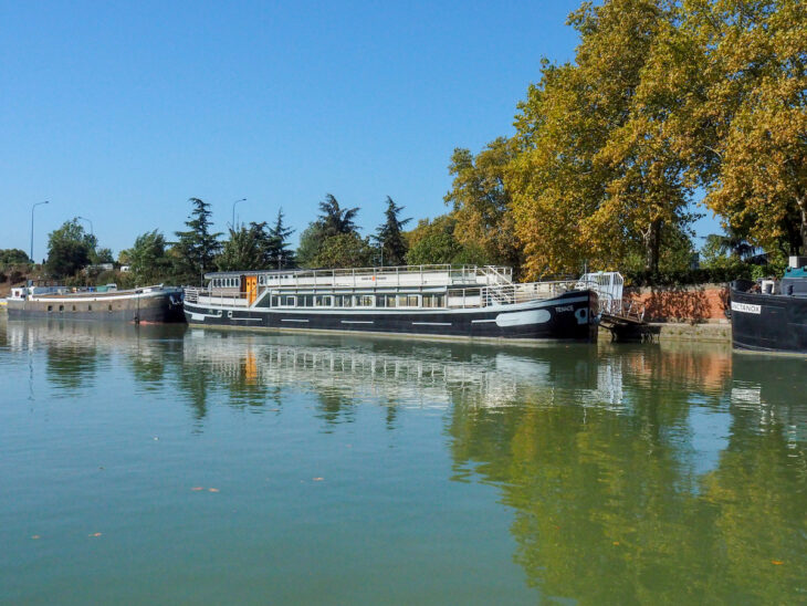 Barcazas en el Canal de Midi