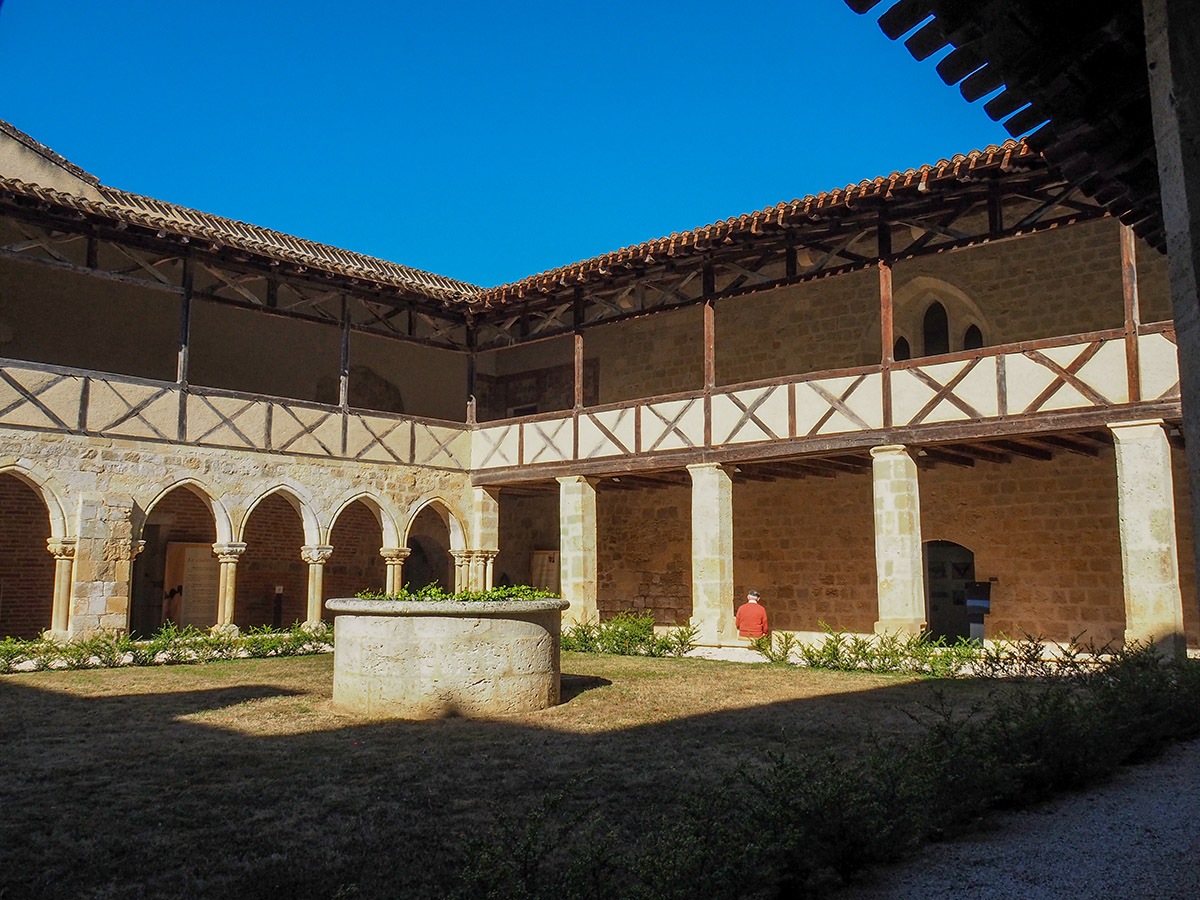 Claustro de la Abadía de Flaran