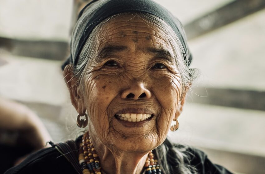  La mujer tatuadora de 106 años más famosa de Filipinas