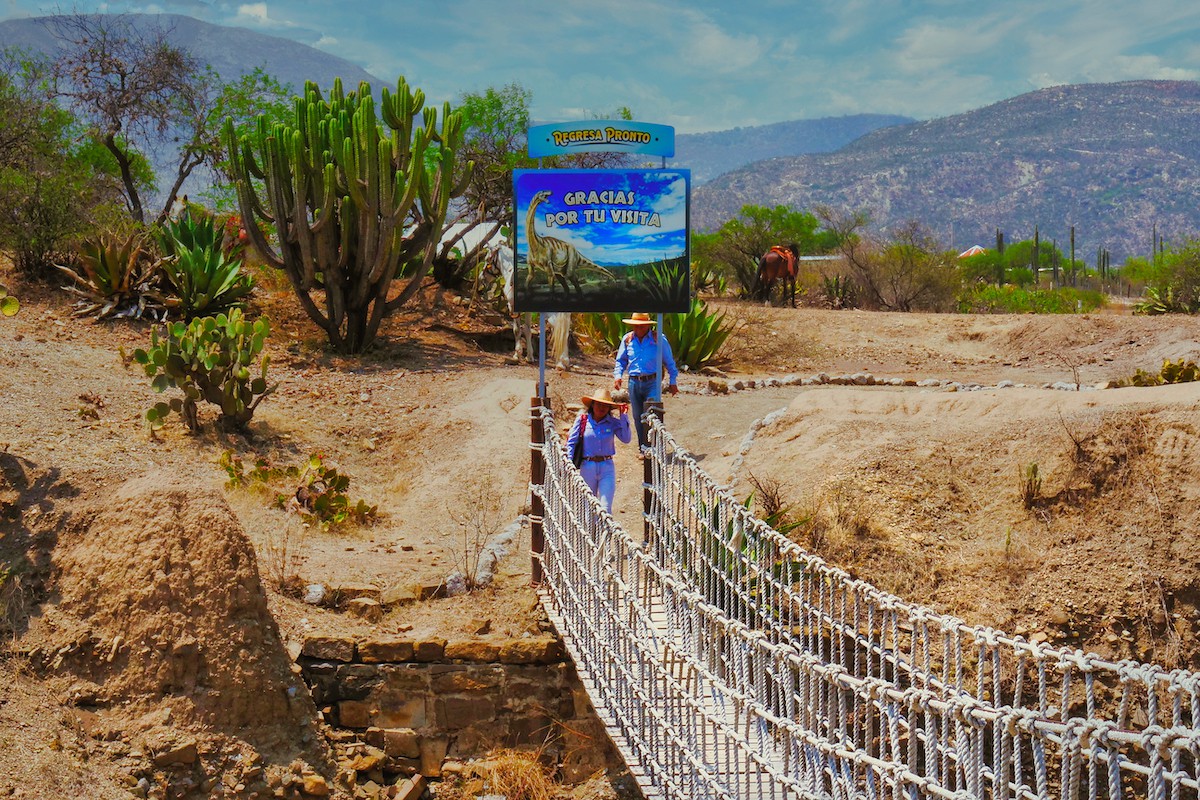 Paisaje árido de San Juan Raya, Puebla